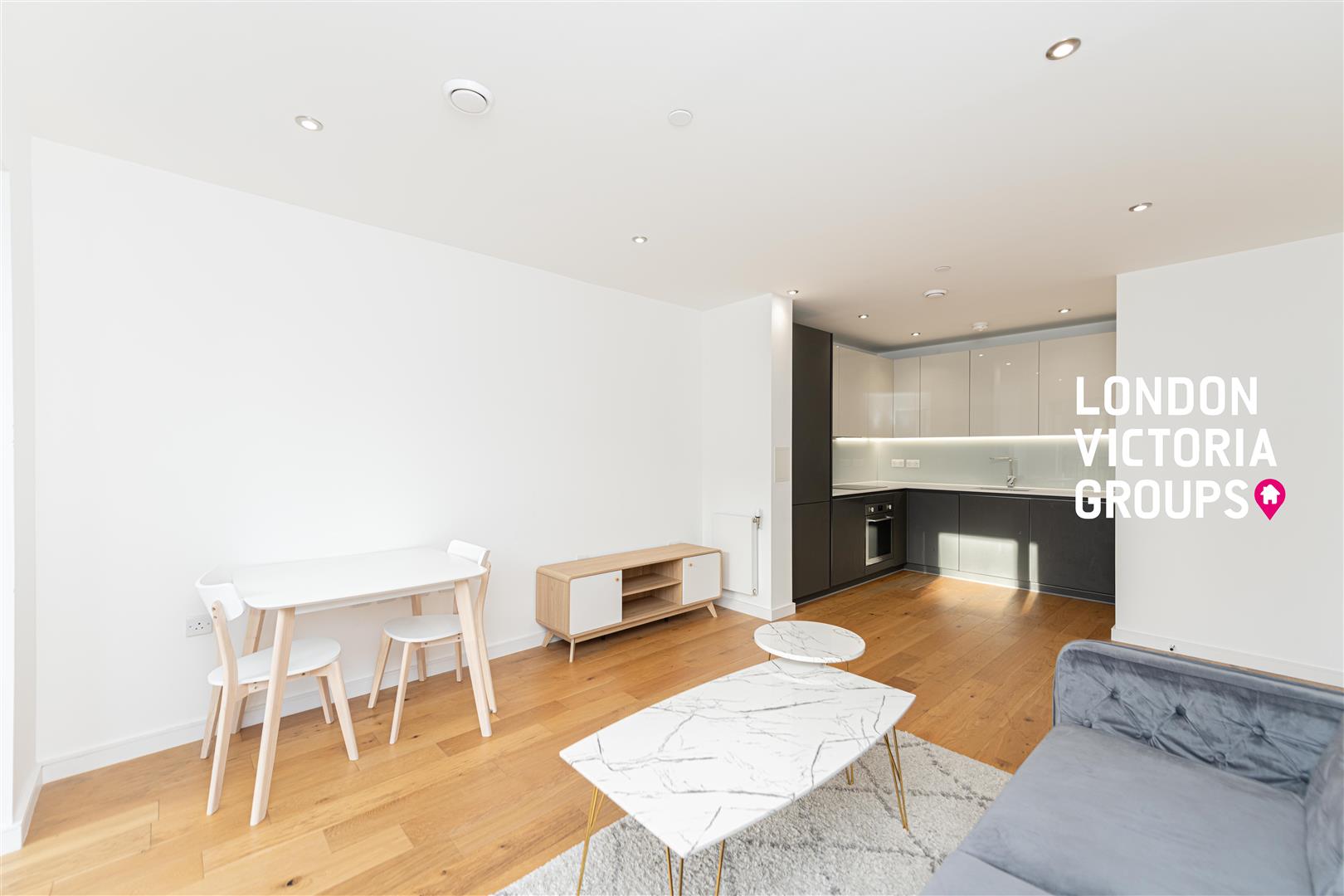1 bed property in Wenborn Building, 23 Penny Brookes Street, London